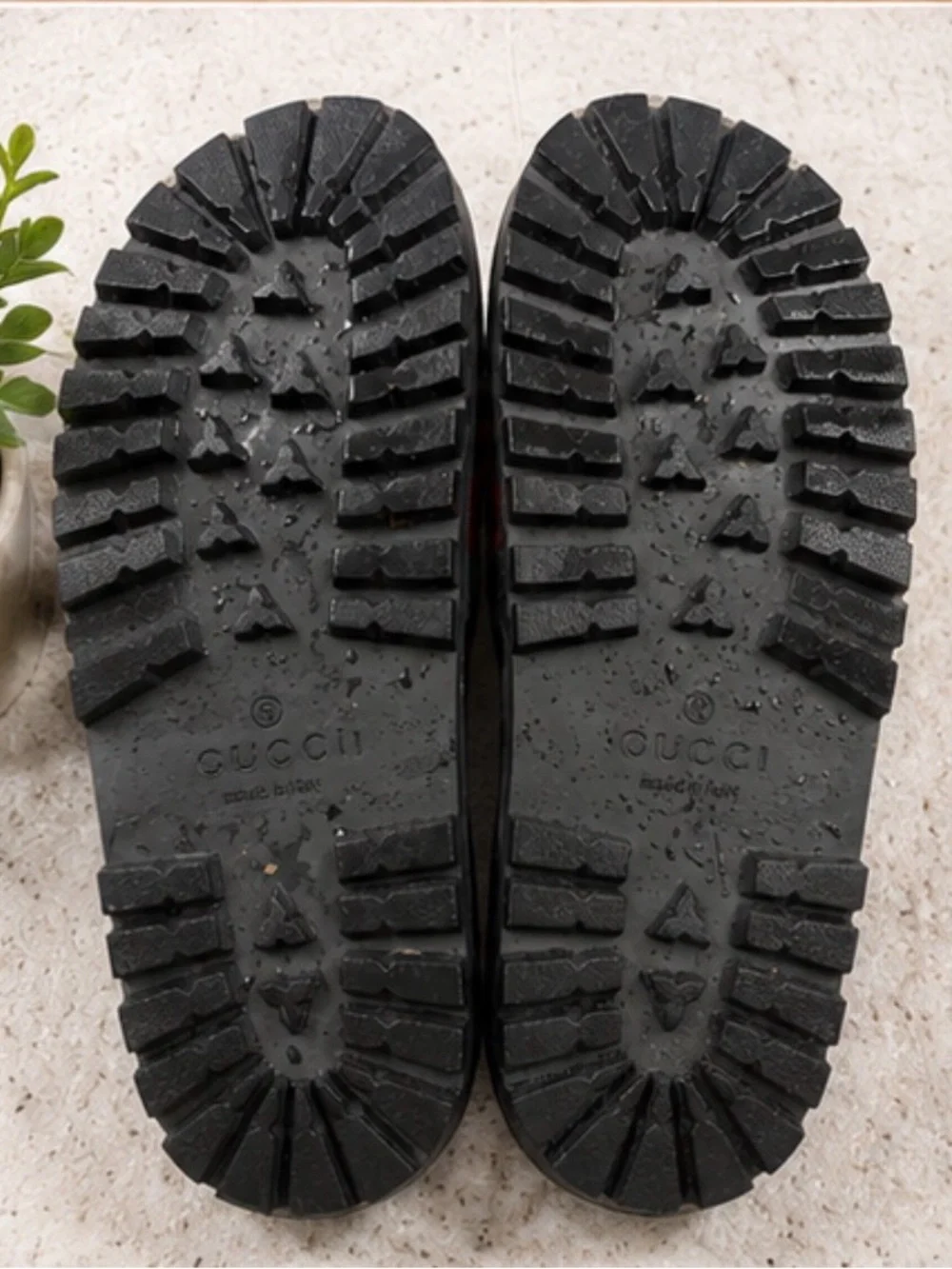 Gucci Black Slides with Signature Green and Red Stripes—MEN’S WEAR